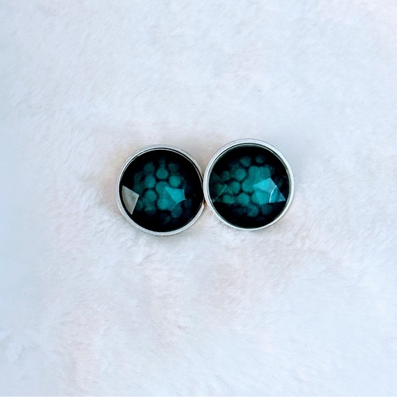 Silver Disney Earings - Picture 3 of 3